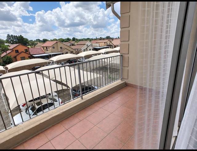 2 BEDROOM PROPERTY TO RENT IN SONNEVELD